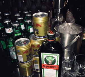 杭州生意好的夜总会招聘商务礼仪,应聘联系方式是什么