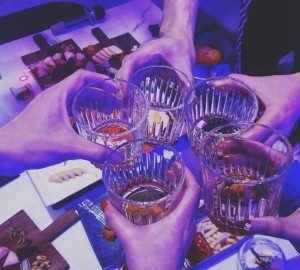 杭州可以兼职的夜场ktv招聘包厢气氛组,有身高要求吗？