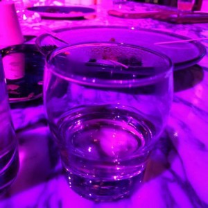 杭州新开的夜场招聘商务礼仪,25岁以上可以做夜场招聘_