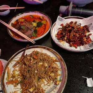 杭州中高端夜总会招聘包厢陪唱,是否可以接受调休或者请假？