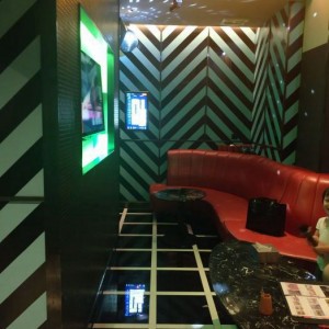 杭州富阳区龙门镇附近酒吧招聘商务礼仪,(不够给补贴)