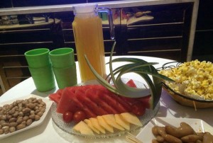 杭州中低档酒吧ktv招聘酒水促销员,夜场上班身体多久会垮