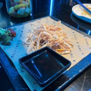 杭州萧山区靖江街道附近ktv招聘包厢服务员,(不需要工作服)