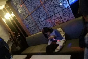 杭州上城区望江街道附近夜总会招聘商务接待,过年放假吗？