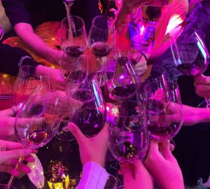 杭州中低端酒吧ktv招聘商务礼仪,(好上班的不挑人)