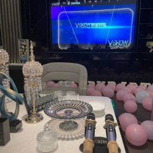 杭州有小费拿的酒吧ktv招聘包厢服务员,是否可以接受调休或者请假？